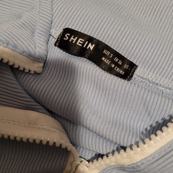 SHEIN Baby Blue Long Sleeve Zip-Up Crop Top Cropped Tee Shirt Women's Size Small - Picture 4 of 6